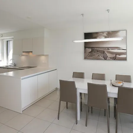 Residentie Crystal Ref 84 * Остенде
